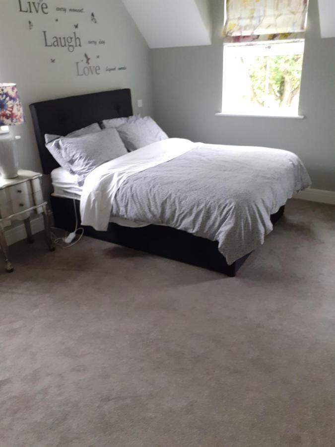Bedroom No 3 Garden View Nobber Exterior foto
